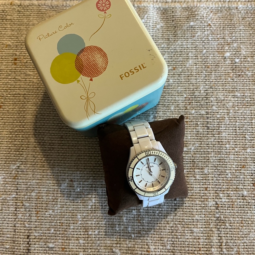 Fossil white plastic watch ES-2442